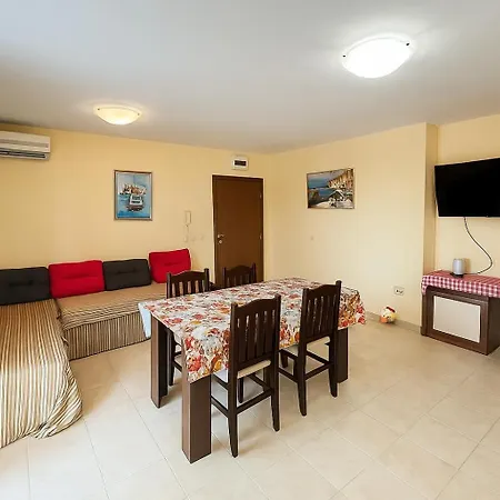 דירה Sunny Victoria Penthouse סאני ביץ'