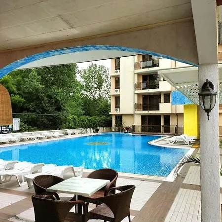 Sunny Victoria Penthouse Солнечный берег