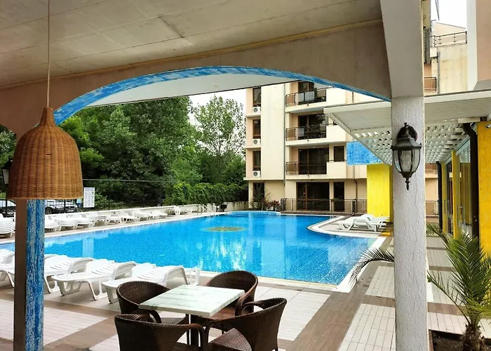 Sunny Victoria Penthouse Slantchev Briag